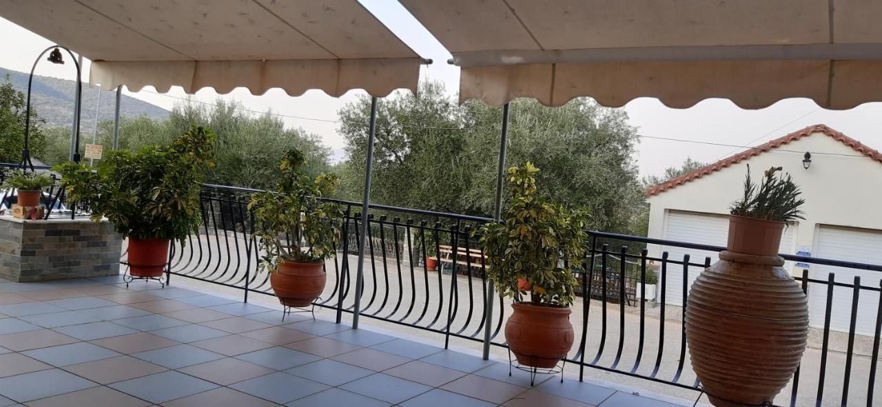Ferienwohnung Toulatos Pantelis Pouláta Exterior foto
