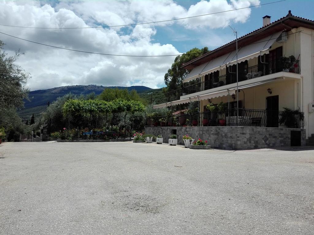 Ferienwohnung Toulatos Pantelis Pouláta Exterior foto